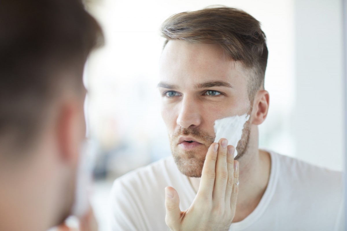 25 DIY Spa Gifts That Show How Much You Care; Handsome Man Shaving