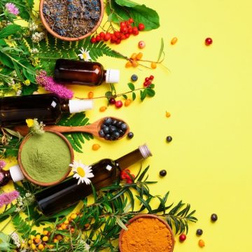 30 Best Natural Ingredients For Glowing Skin That Really Work