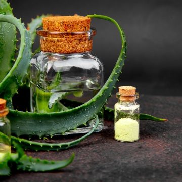 DIY Aloe Vera Mouthwash Recipe: Freshen Breath & Prevent Plaque